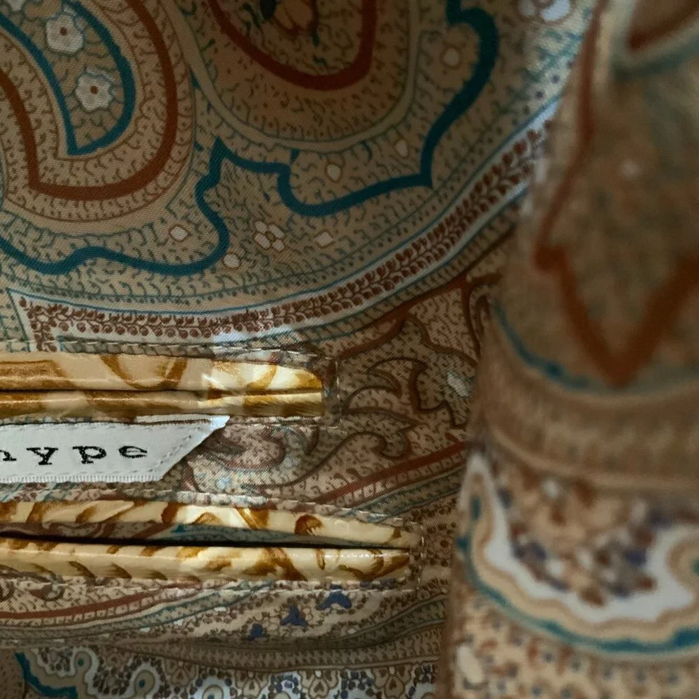 NEW Embossed Floral Gold Toned Leather HYPE Handbag